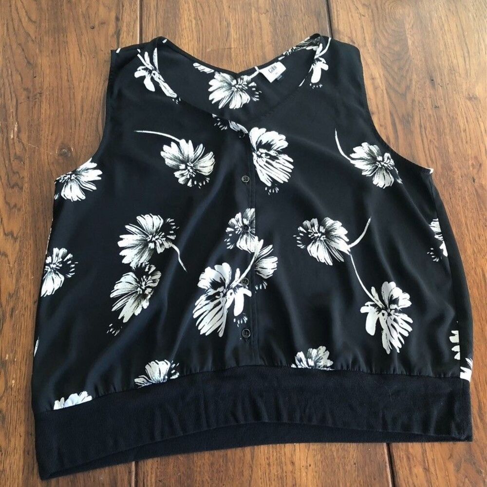 Cabi Knitwit Top